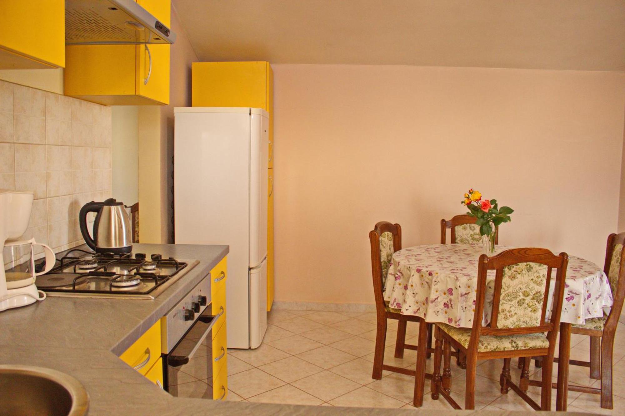 Apartments By The Sea Nin, Zadar - 12890 Rum bild